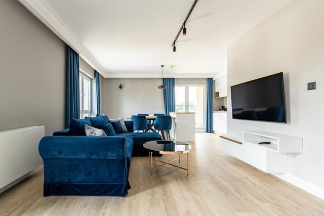 Leeloo Aparthotel Czluchow Bagian luar foto