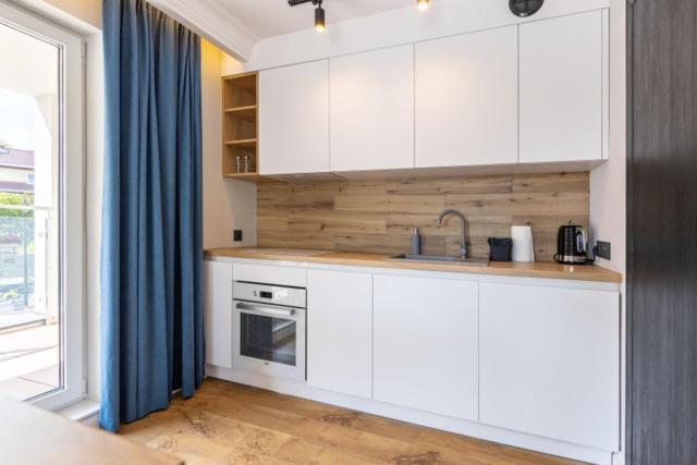 Leeloo Aparthotel Czluchow Bagian luar foto