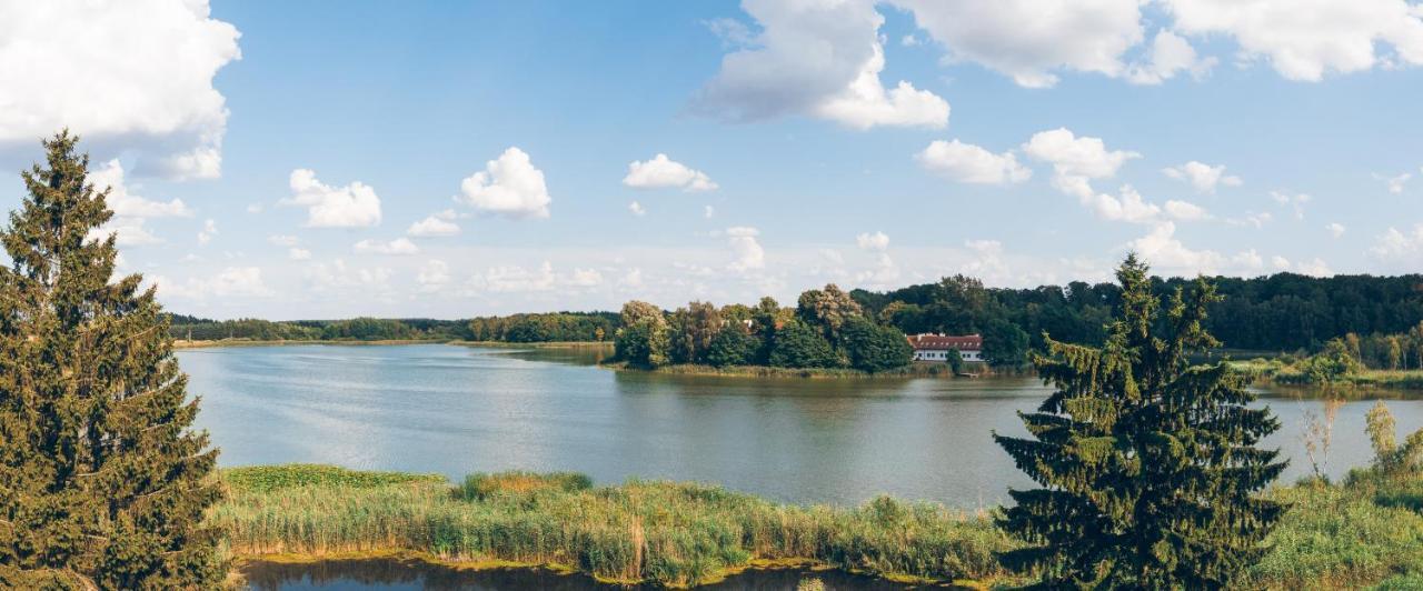 Leeloo Aparthotel Czluchow Bagian luar foto